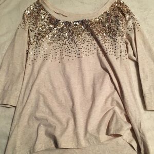 Quarter sleeve shirt